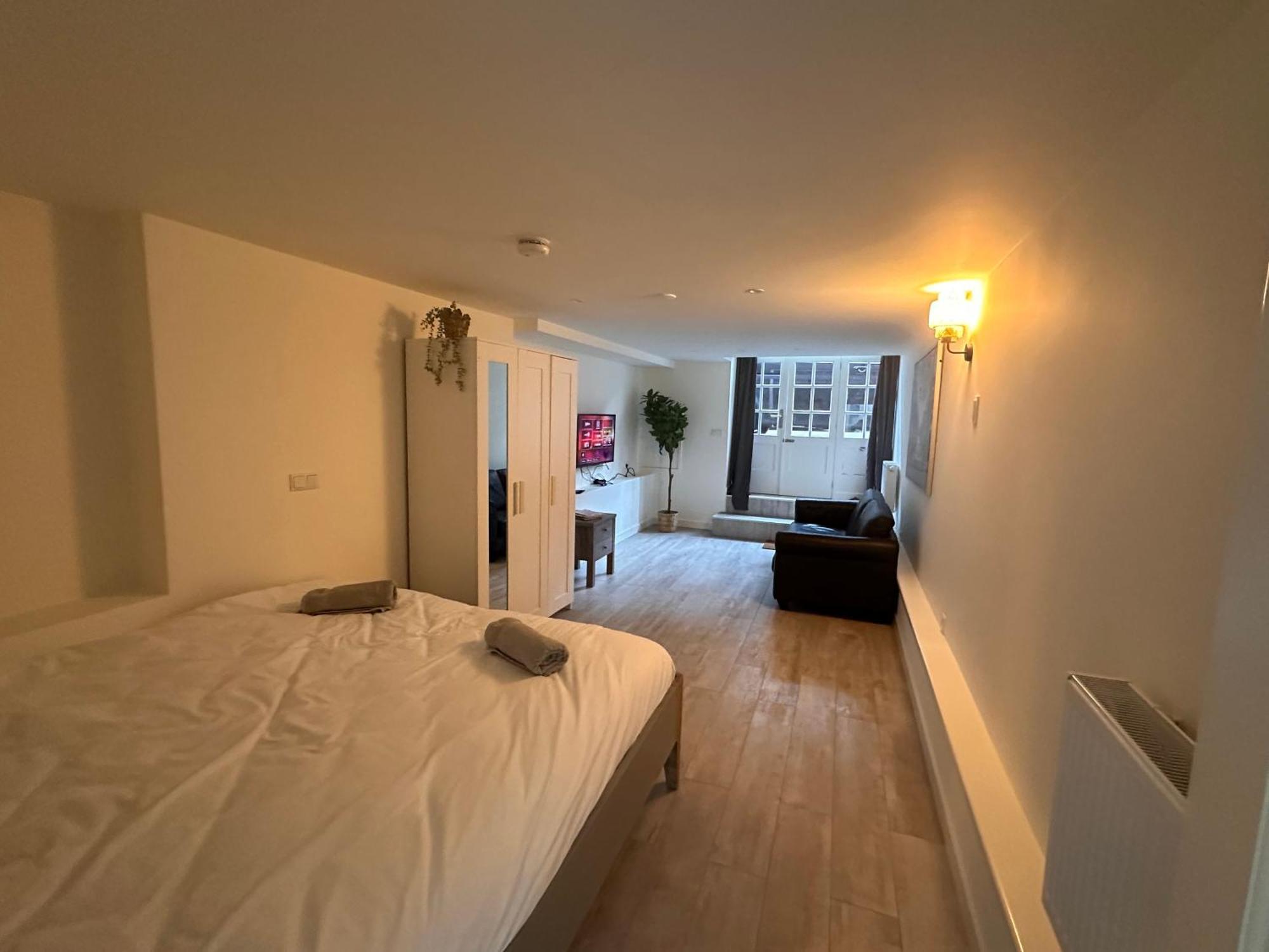 Apartamento House With 2 Private Independent Studio's 120 M2